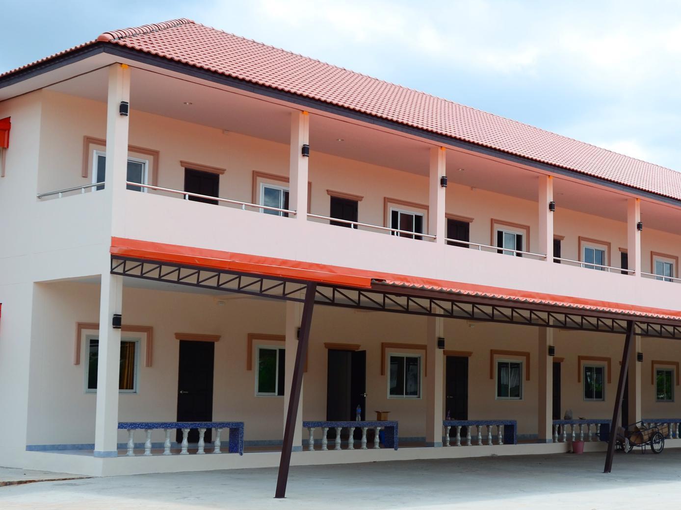 The Phant Hotel Surin Exterior photo