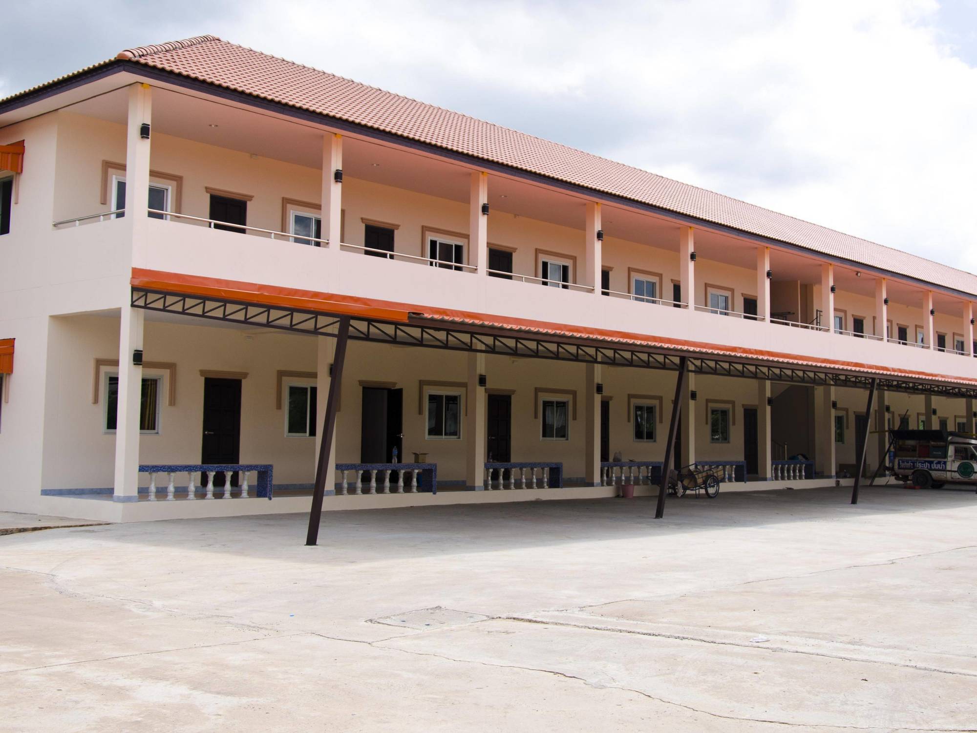 The Phant Hotel Surin Exterior photo